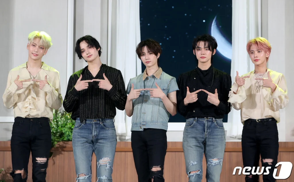 TOMORROW X TOGETHER TXT world tour 2026